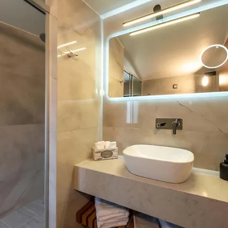 Villa Lusol Seafront - 