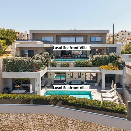 Villa Lusol Seafront - 