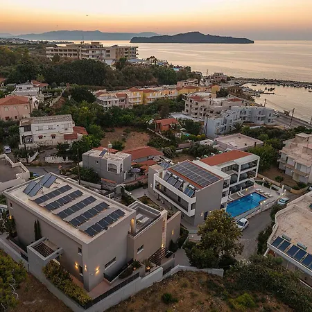 Villa Lusol Seafront - 